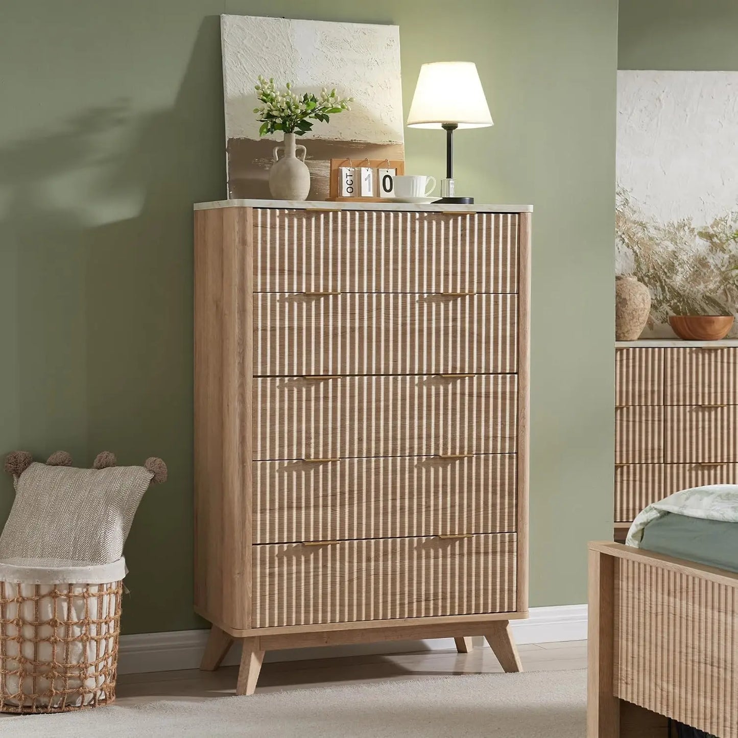 Fluted 5 Drawers Dresser